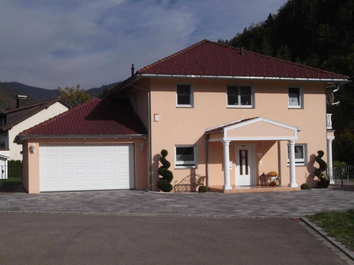 Toscana-Residenz Im Schwarzwald Utzenfeld Exteriör bild